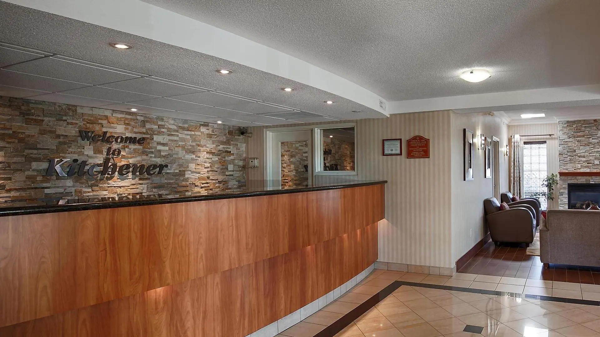 Quality Inn Kitchener 3*,  Canadá