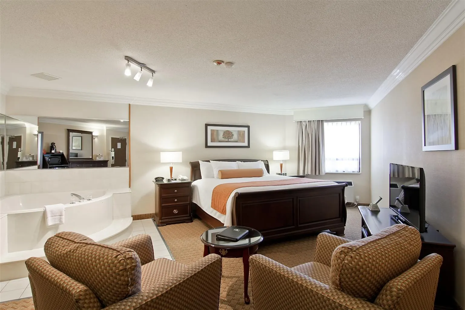 ***  Quality Inn Kitchener Canadá