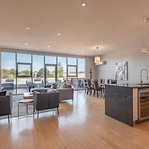 Apartment Captivating Quinpool Loft With Massive Terrace 