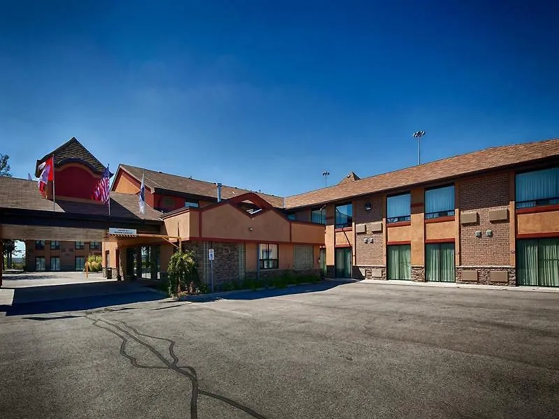 Quality Inn Kitchener 3*,